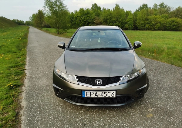 Honda Civic cena 25990 przebieg: 140000, rok produkcji 2009 z Krzanowice małe 154